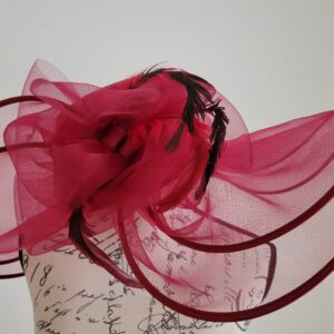 Paris Magenta Fascinator Hat – Elegant Organza Headpiece for Wedding & Derby