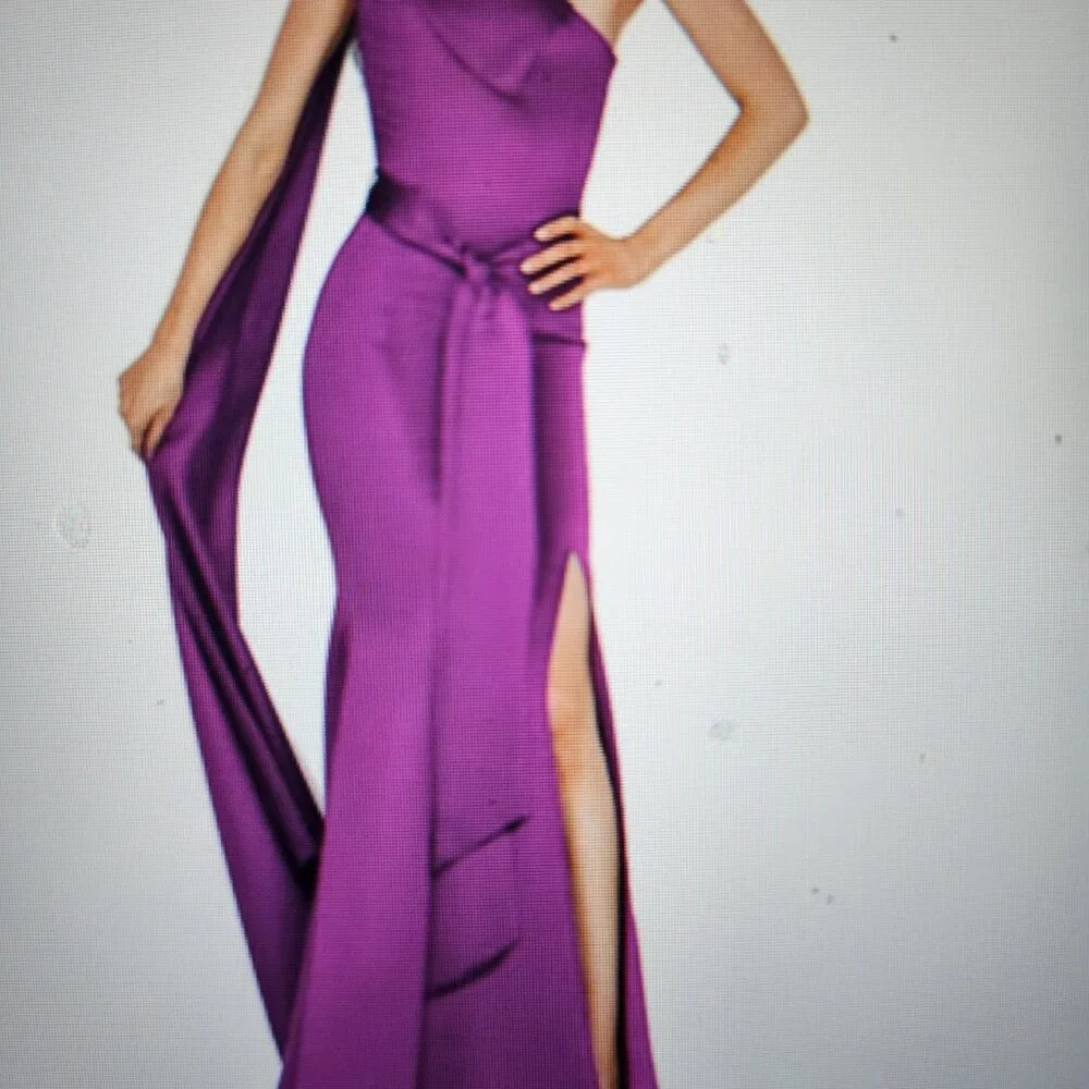 TERANI COUTURE One Shoulder Satin Cape Gown - Image 10